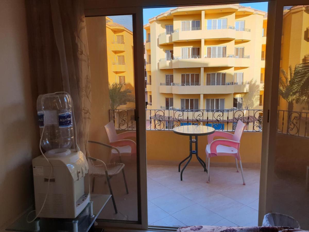 British Resort Pool View Apartments フルガダ エクステリア 写真
